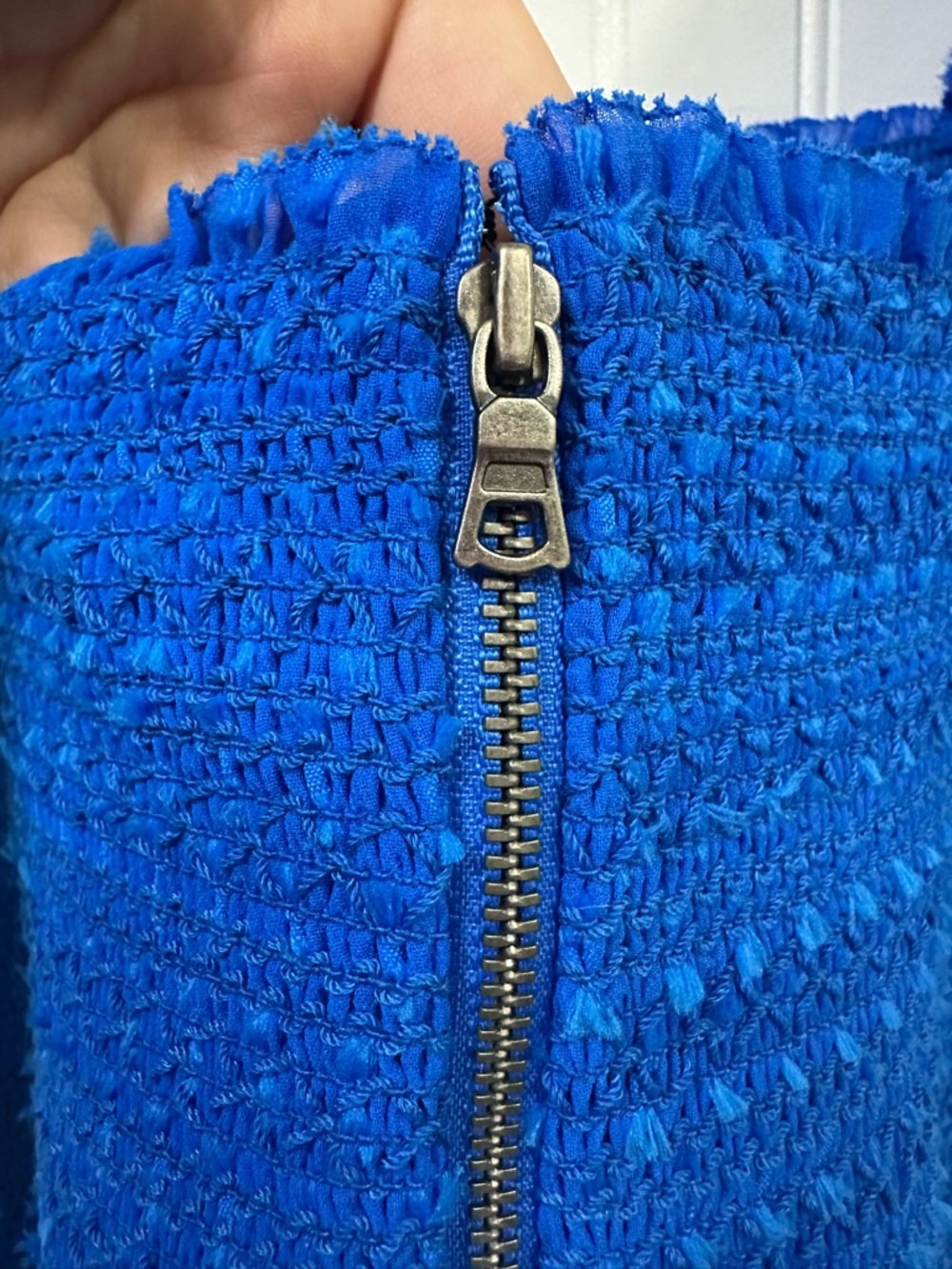 Alice + Olivia Kizzie 8 Cobalt Blue Tiered Smocked Flutter Sleeve Maxi Dress - Picture 12 of 14